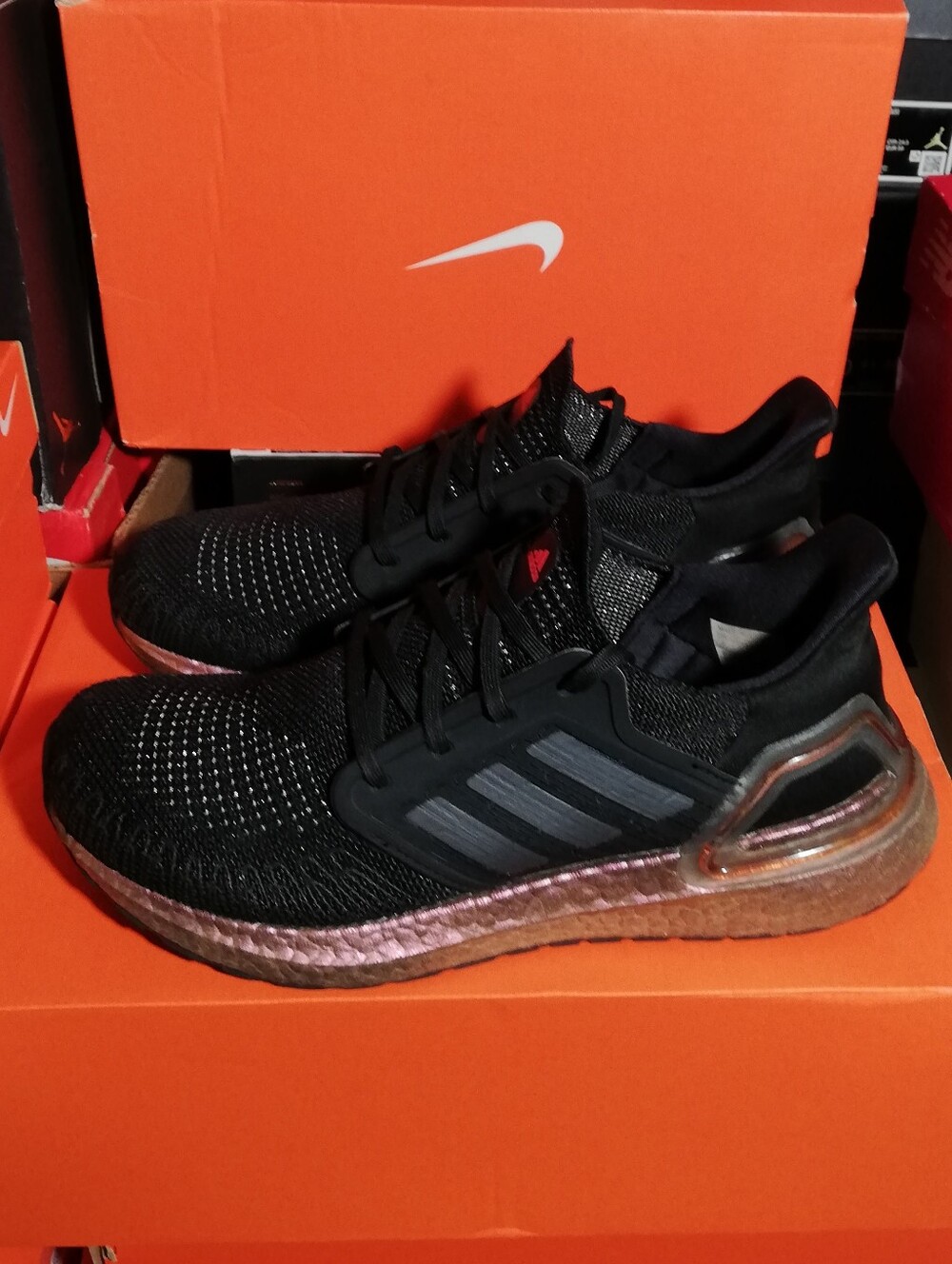 Adidas Ultraboost 20 Men's US size 8 perfect Condition